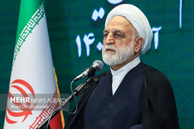 دیدار اقشار مختلف مردم استان یزد با رئیس قوه قضائیه