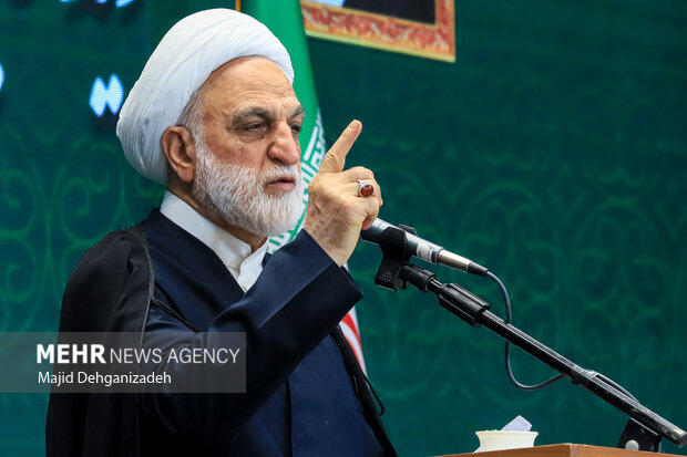 دیدار اقشار مختلف مردم استان یزد با رئیس قوه قضائیه