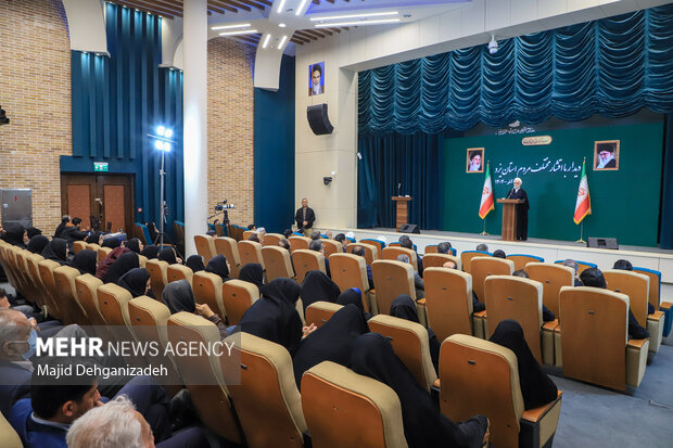 دیدار اقشار مختلف مردم استان یزد با رئیس قوه قضائیه