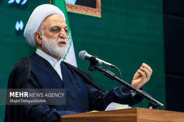 دیدار اقشار مختلف مردم استان یزد با رئیس قوه قضائیه