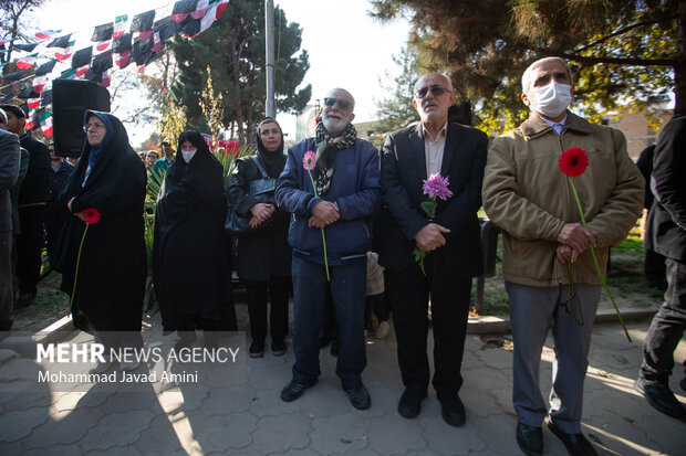 آیین تشیع وتدفین پیکر شهید گمنام در قزوین