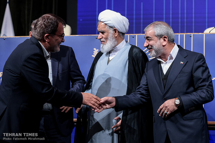 Ayatollah Khamenei’s vision of freedom and humanity discussed in intl. conference