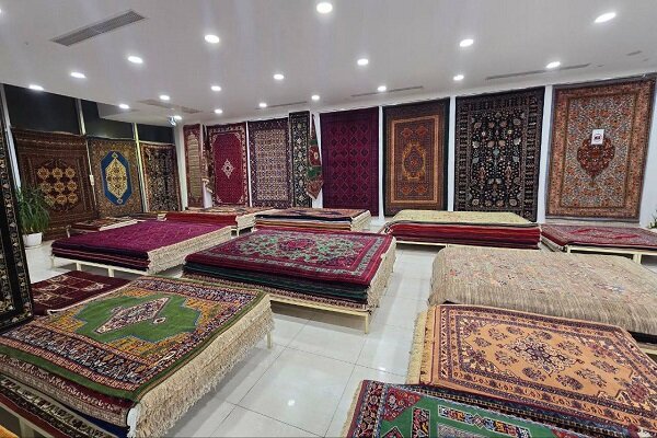 ۱۰ راهکار طلایی برای افزایش عمر فرش دستباف