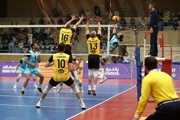 تيم،نتيجه،تهران،سود،مسابقه،ديدار،امتيازهاي،اروميه،سايپا،ميزبان