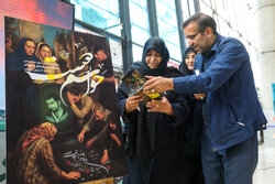 از دعای مادرم سجاد شدم/ رونمایی کتاب را به نام مادرم برگزار کنید