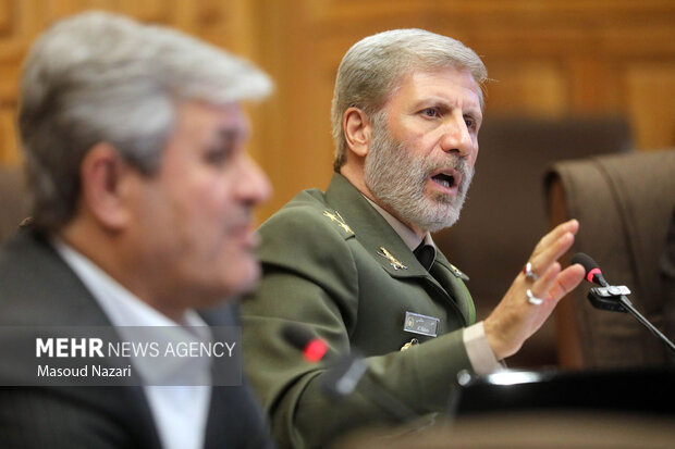 دیدار اعضای کمیسیون برنامه و بودجه و محاسبات مجلس شورای اسلامی با فرمانده کل ارتش