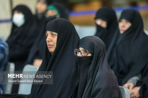 مراسم رونمایی از کتاب «حواسم هست»