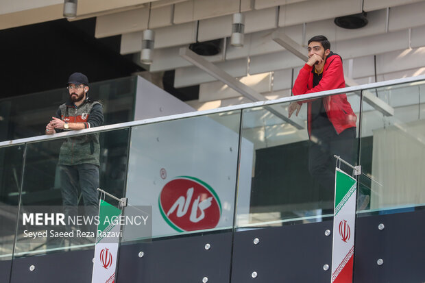 مراسم رونمایی از کتاب «حواسم هست»