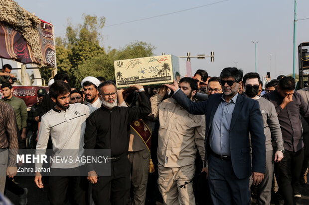 تشییع و تدفین شهید گمنام در دانشگاه فرهنگیان پردیس شهید بهشتی بندرعباس