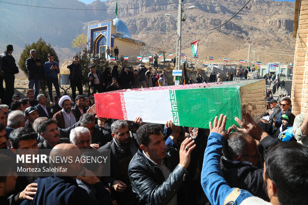 تشییع باشکوه شهید گمنام در روستای سورک