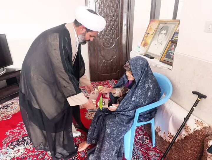 آیین شکوه ایثار در بهاباد برگزار شد