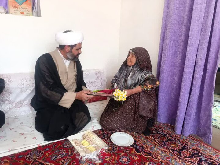 آیین شکوه ایثار در بهاباد برگزار شد