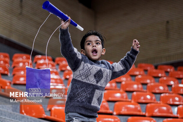 لیگ برتر بسکتبال ؛ گلنور اصفهان و نفت و گاز زاگرس