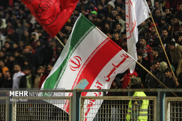 لیگ برتر فوتبال - تراکتور و استقلال خوزستان