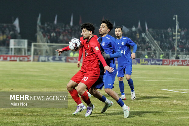 لیگ برتر فوتبال - تراکتور و استقلال خوزستان