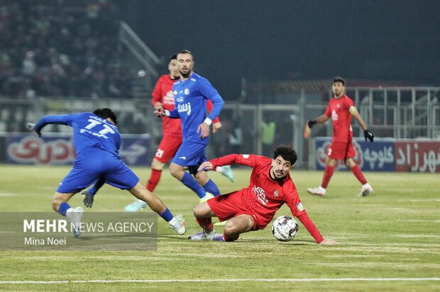 لیگ برتر فوتبال - تراکتور و استقلال خوزستان