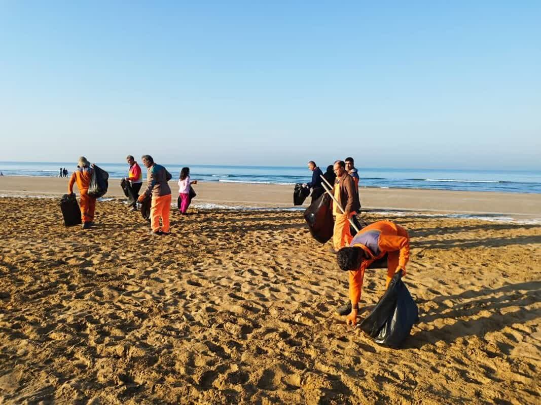 ساحل گناوه پاکسازی شد