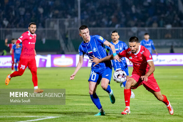 تا دقیقه ۱۰؛ استقلال صفر - پرسپولیس صفر؛ نمایش عجولانه سرخابی‌ها