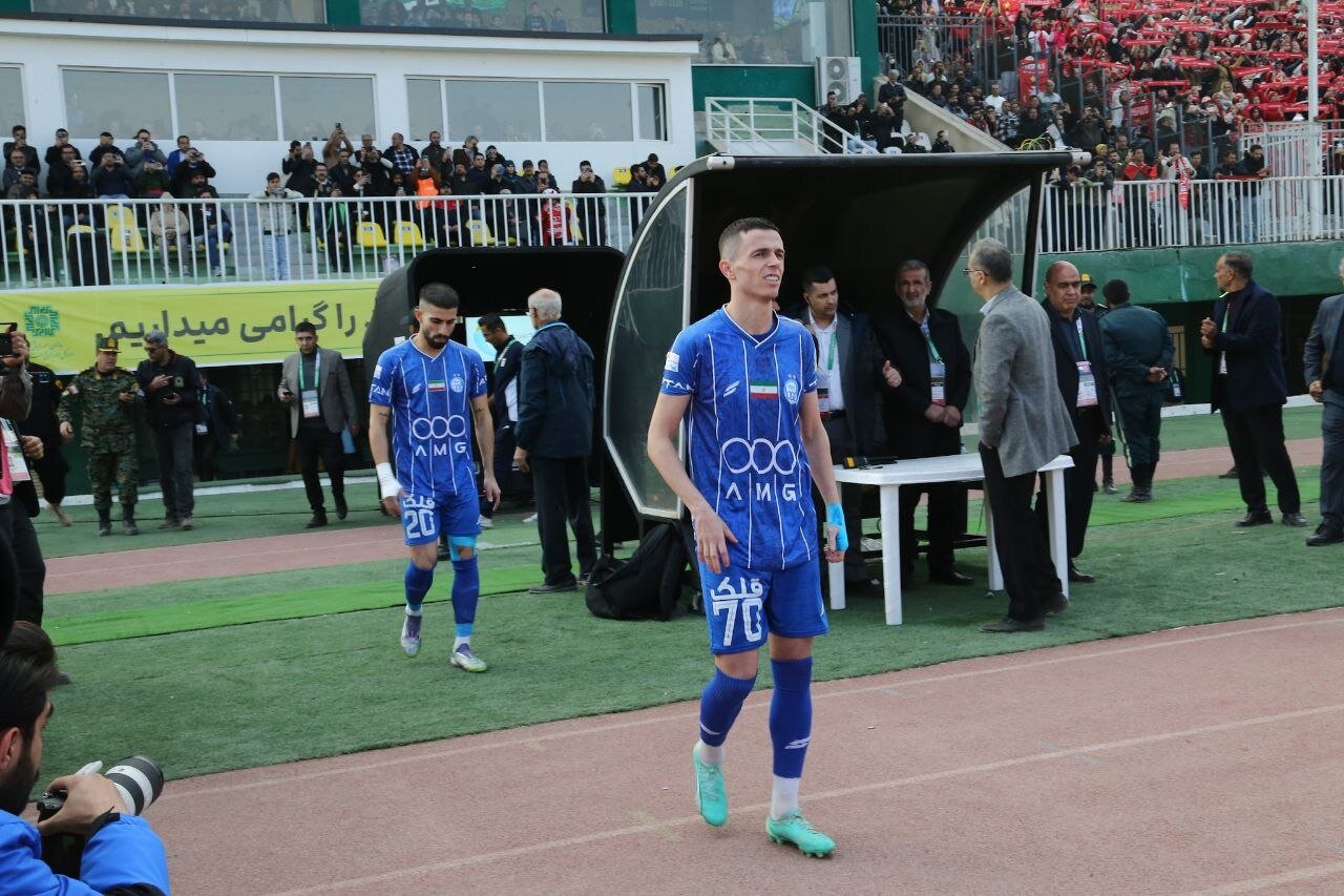 آساني،استقلال،فصل،كادر،بازيكن