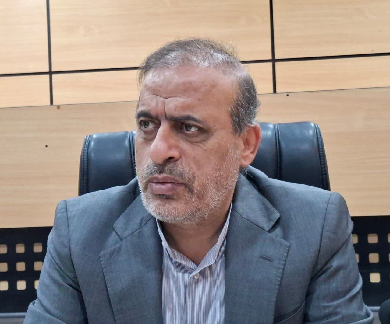 احیای ۲ کارخانه بزرگ در شاهرود؛ مشکلات درمان کارگران رفع شود