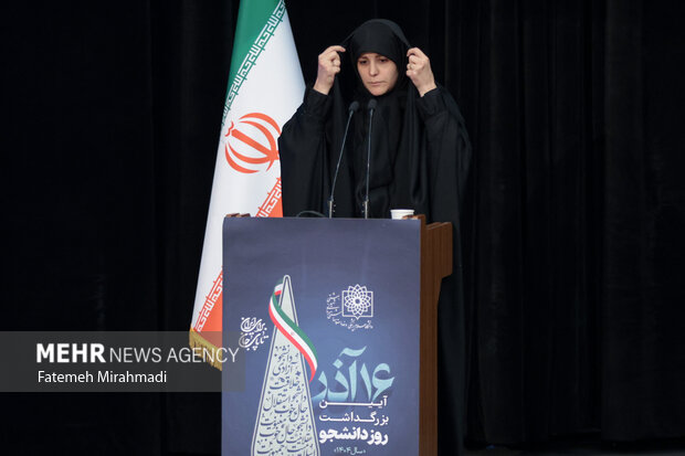 Pezeshkian attends ceremony to mark National Student Day
