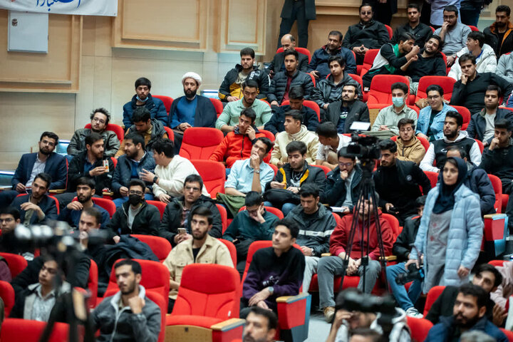 استاندار: دانشجویان پیشگامان تغییرات اجتماعی و فرهنگی جامعه هستند استاندار: دانشجویان پیشگامان تغییرات اجتماعی و فرهنگی جامعه هستند