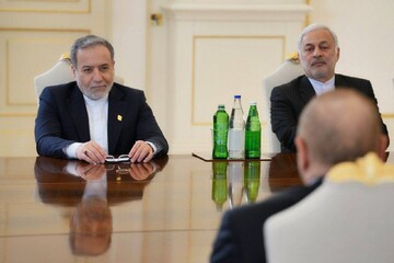 Iran's Araghchi holds meeting with Azeri president in Baku