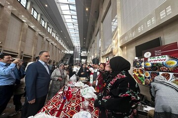 السفارة الإيرانية تشارك في البازار الدبلوماسي الخيري بأنقرة + صور