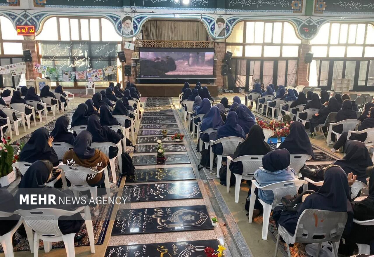 دختران ایران در مسیر اقتدار؛روایت مهر از آموزشهای آمادگی دفاعی در رشت دختران ایران در مسیر اقتدار؛روایت مهر از آموزشهای آمادگی دفاعی در رشت