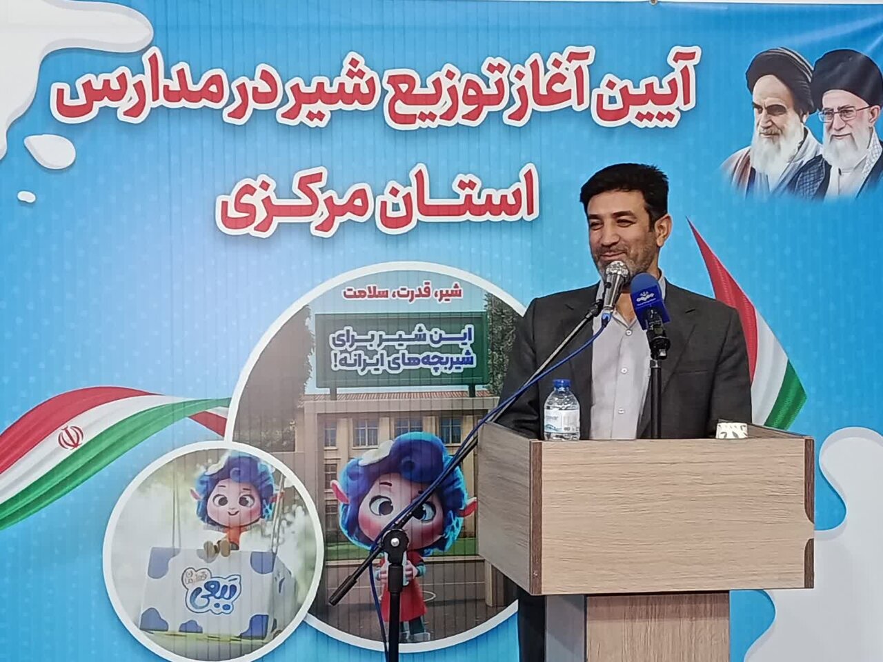 پیرحسینلو: کاهش مصرف لبنیات ضرورت اجرای طرح شیر رایگان را افزایش داد پیرحسینلو: کاهش مصرف لبنیات ضرورت اجرای طرح شیر رایگان را افزایش داد
