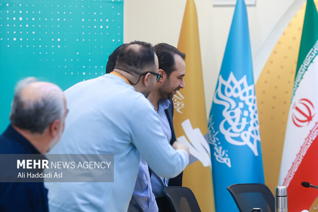 نشست رسانهای تشریح عملکرد مرکز مستند سوره نشست رسانهای تشریح عملکرد مرکز مستند سوره