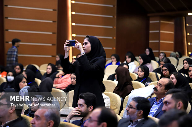 نشست پرسش و پاسخ دانشجویی با استاندار همدان نشست پرسش و پاسخ دانشجویی با استاندار همدان