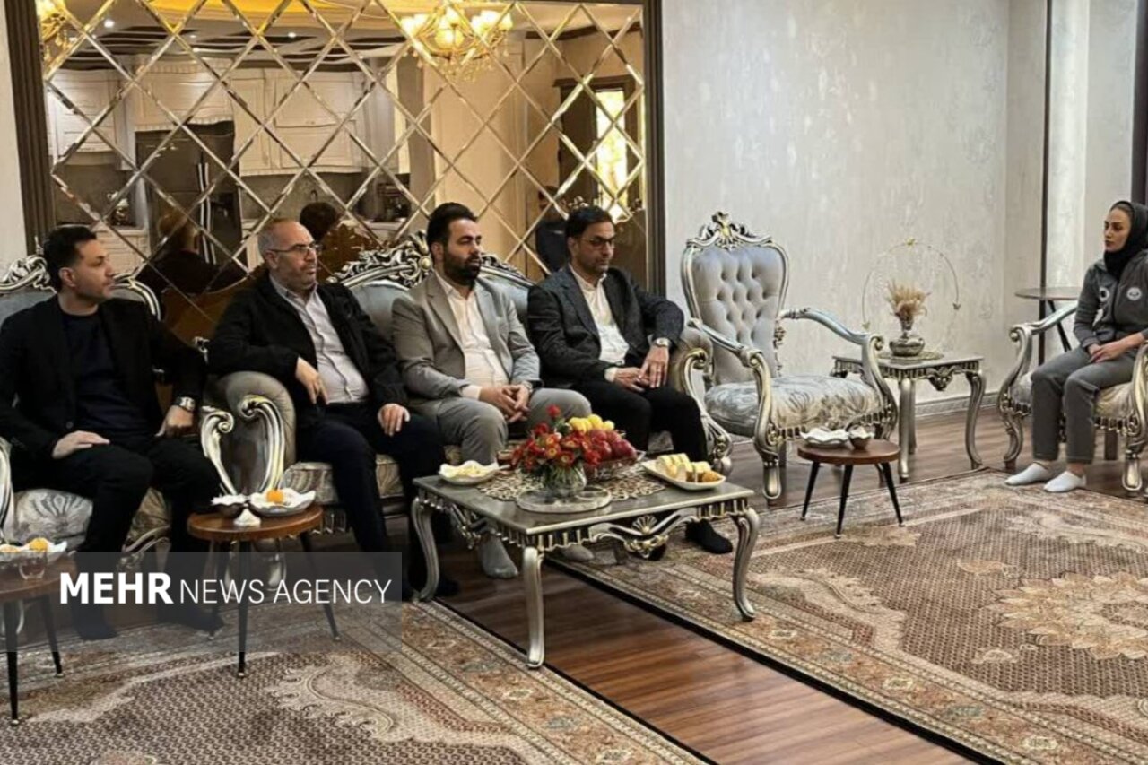 شهرداری صباشهر از قهرمان جهانی کونگفو تقدیر کرد شهرداری صباشهر از قهرمان جهانی کونگفو تقدیر کرد