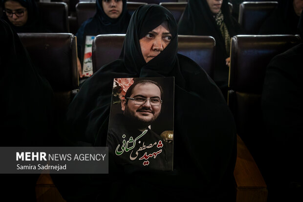 تجلیل از مادران و همسران شهدای جنگ ۱۲ روزه