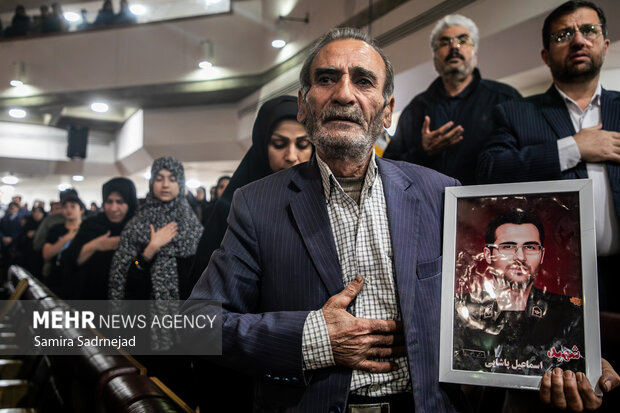 تجلیل از مادران و همسران شهدای جنگ ۱۲ روزه