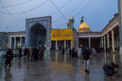 قم: موسم خزاں کی پہلی بارش، حرم حضرت معصومہ (س) کا دلکش منظر