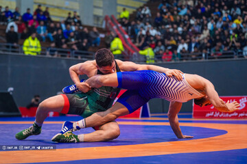 حسن یزدانی و عظیمی فینالیست شدند/ خیز کشتی ایران برای طلا و برنز