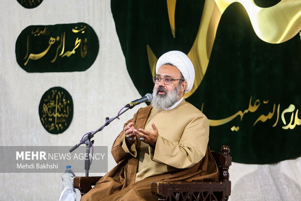 جشن میلاد حضرت فاطمه(س) در قم جشن میلاد حضرت فاطمه(س) در قم