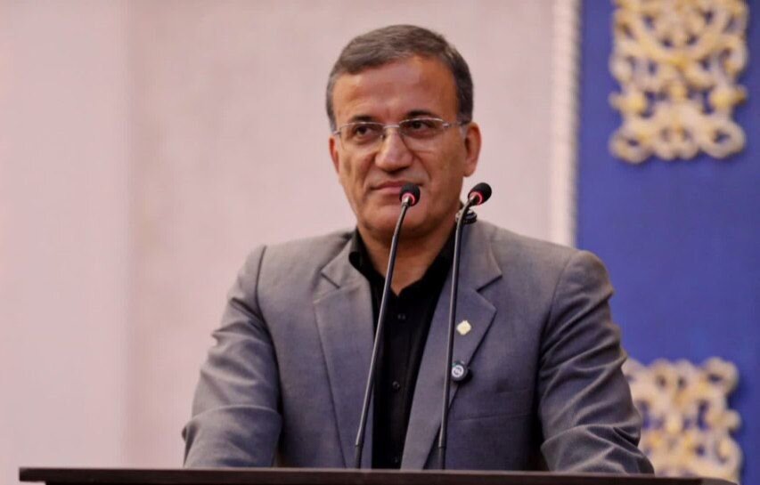 محمودی: ۶۰ دوربین برای ثبت تخلفات خودروهای آلاینده در اراک نصب می شود