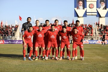 کسب ۳ امتیاز شیرین تراکتور با برد پیکان