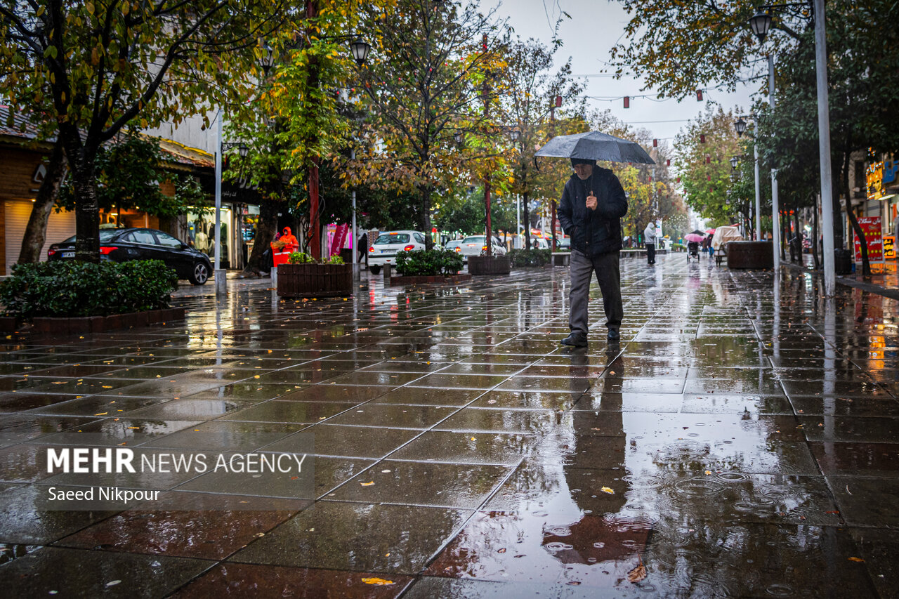 نفوذ سامانه بارشی از امروز به گیلان؛ دما ۸ درجه کاهش می یابد نفوذ سامانه بارشی از امروز به گیلان؛ دما ۸ درجه کاهش می یابد