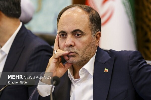 نوری قزلجه: خودکفایی در گوشت مرغ محقق شد نوری قزلجه: خودکفایی در گوشت مرغ محقق شد