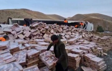 واژگونی کشنده یخچال‌دار در محور سنندج - کامیاران