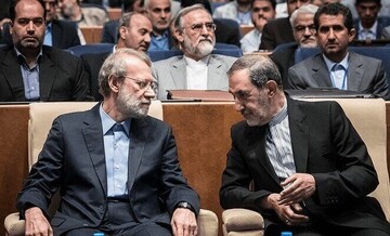 سکرتێری باڵای ئاسایشی نەتەوەیی ئێران لەگەڵ ڕاوێژکاری ئایەتوڵڵا خامنەیی دیدارێکی گرینگ دەکات