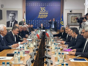 Iran FM Araghchi meets with Russia’s State Duma officials