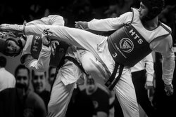 تقابل مدعیان در هفته سوم جام نقش جهان