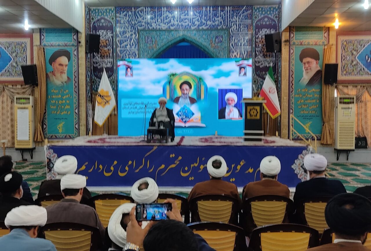 صفایی بوشهری: معماری استان بوشهر بر پایه دیانت و مقاومت استوار شده است صفایی بوشهری: معماری استان بوشهر بر پایه دیانت و مقاومت استوار شده است