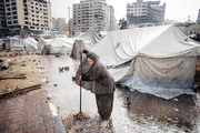 Gazze'deki halkın çadırı su altında
