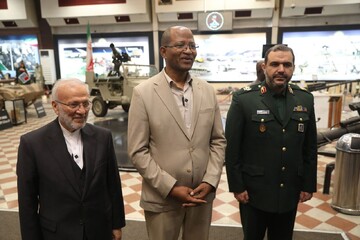 دستاوردهای فناورانه و دفاعی ایران پیش چشم مقامات دروازه آفریقا