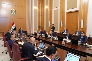 الحكومة العراقية تُعفي مسؤولين إثر تجميدهم أموال حزب الله وانصار الله